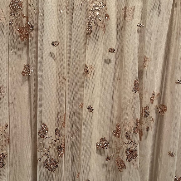 Soieblu gown size large (8/10). Pale pink with gold glitter flowers and hearts - Picture 9 of 10